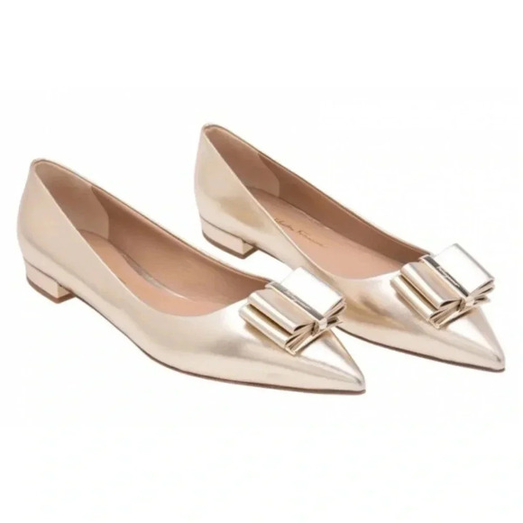 Salvatore Ferragamo Shoes - Salvatore Ferragamo - Zeri Golden pointed ballets